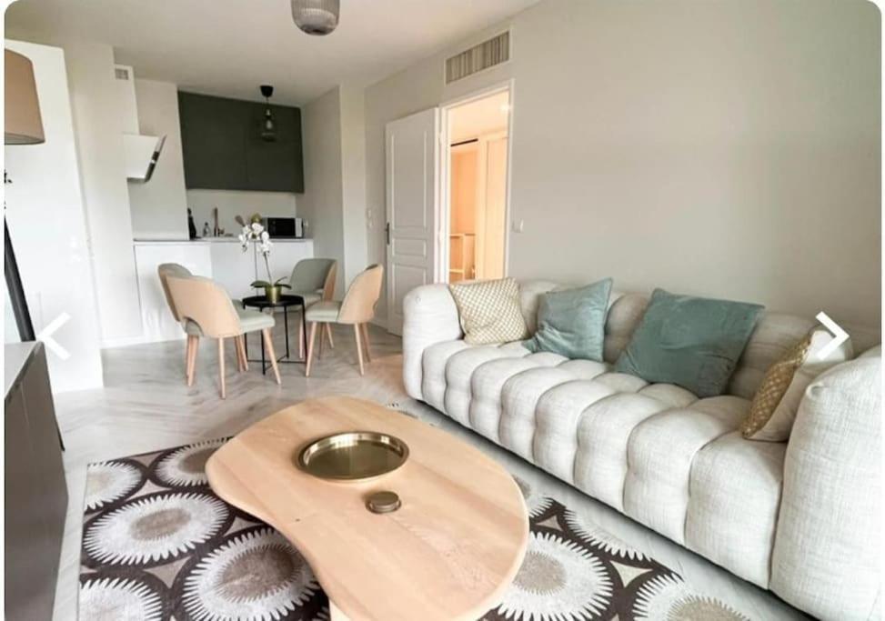 אנטיב Beautiful Apartment Design Next To The Sea מראה חיצוני תמונה